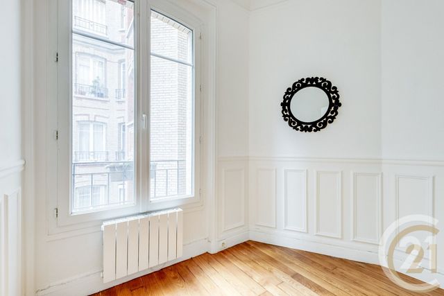 Appartement F3 à vendre - 3 pièces - 43.43 m2 - PARIS - 75017 - ILE-DE-FRANCE - Century 21 Patrimoine 17