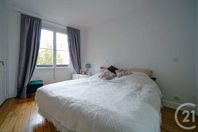 Afficher la photo en grand appartement à vendre - 3 pièces - 68.74 m2 - PARIS - 75017 - ILE-DE-FRANCE - Century 21 Patrimoine 17