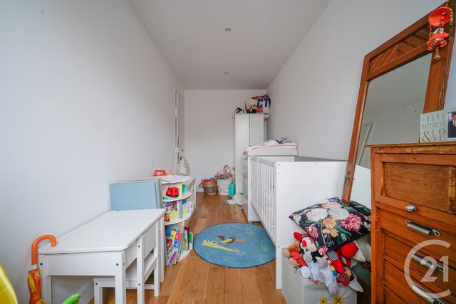 Afficher la photo en grand appartement à vendre - 3 pièces - 68.74 m2 - PARIS - 75017 - ILE-DE-FRANCE - Century 21 Patrimoine 17