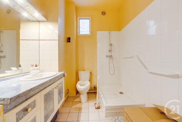 Afficher la photo en grand Appartement F2 à vendre - 2 pièces - 43.46 m2 - PARIS - 75017 - ILE-DE-FRANCE - Century 21 Patrimoine 17