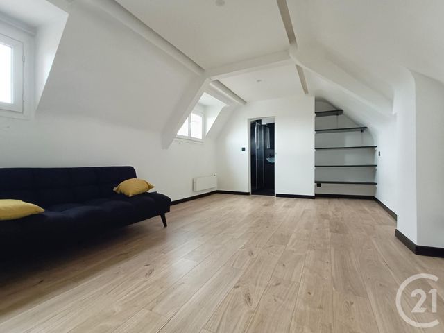 Studio à vendre - 1 pièce - 30.86 m2 - PARIS - 75019 - ILE-DE-FRANCE - Century 21 Patrimoine 17