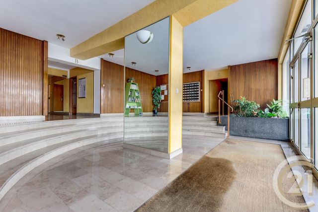 Appartement F3 à vendre - 3 pièces - 57.0 m2 - PARIS - 75017 - ILE-DE-FRANCE - Century 21 Patrimoine 17