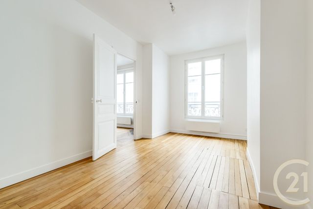 Appartement F2 à vendre - 2 pièces - 35.22 m2 - PARIS - 75017 - ILE-DE-FRANCE - Century 21 Patrimoine 17