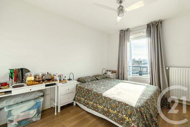 Appartement F5 à vendre - 5 pièces - 106.85 m2 - ST OUEN - 93 - ILE-DE-FRANCE - Century 21 Patrimoine 17