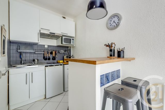 Appartement F1 à vendre - 1 pièce - 26.0 m2 - PARIS - 75017 - ILE-DE-FRANCE - Century 21 Patrimoine 17