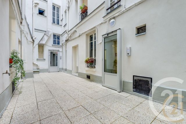 Appartement Chambre à vendre - 1 pièce - 13.0 m2 - PARIS - 75017 - ILE-DE-FRANCE - Century 21 Patrimoine 17