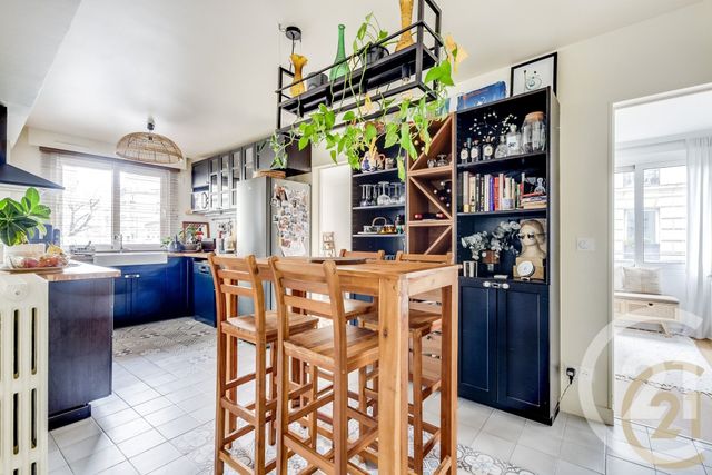 Appartement à vendre - 4 pièces - 83.23 m2 - PARIS - 75018 - ILE-DE-FRANCE - Century 21 Patrimoine 17