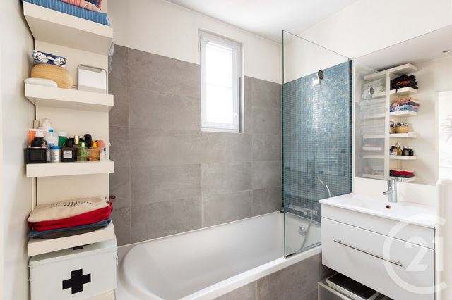 Appartement F2 à vendre - 2 pièces - 51.26 m2 - PARIS - 75017 - ILE-DE-FRANCE - Century 21 Patrimoine 17