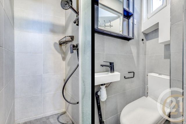 Appartement F2 à vendre - 2 pièces - 27.4 m2 - PARIS - 75017 - ILE-DE-FRANCE - Century 21 Patrimoine 17