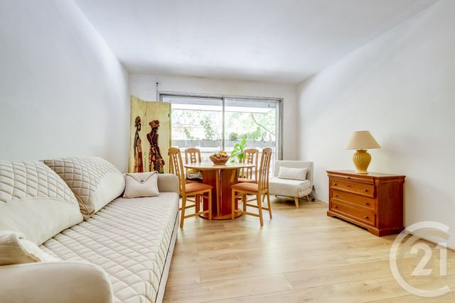 Appartement F3 à vendre - 3 pièces - 63.31 m2 - PARIS - 75017 - ILE-DE-FRANCE - Century 21 Patrimoine 17
