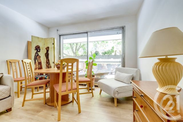 Appartement F3 à vendre - 3 pièces - 63.31 m2 - PARIS - 75017 - ILE-DE-FRANCE - Century 21 Patrimoine 17