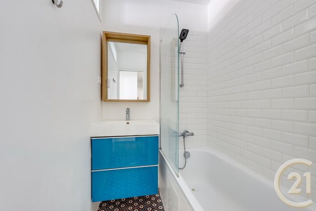 Appartement F3 à vendre - 3 pièces - 64.07 m2 - PARIS - 75017 - ILE-DE-FRANCE - Century 21 Patrimoine 17