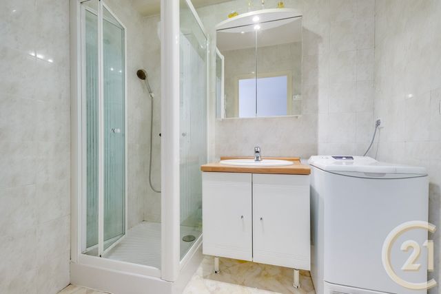 Appartement F5 à vendre - 5 pièces - 96.27 m2 - PARIS - 75017 - ILE-DE-FRANCE - Century 21 Patrimoine 17